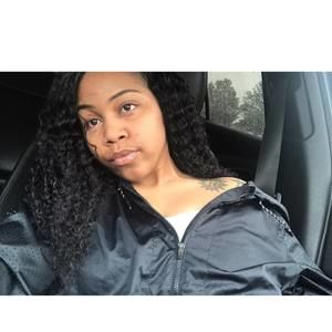 Meet your Posher, Briana